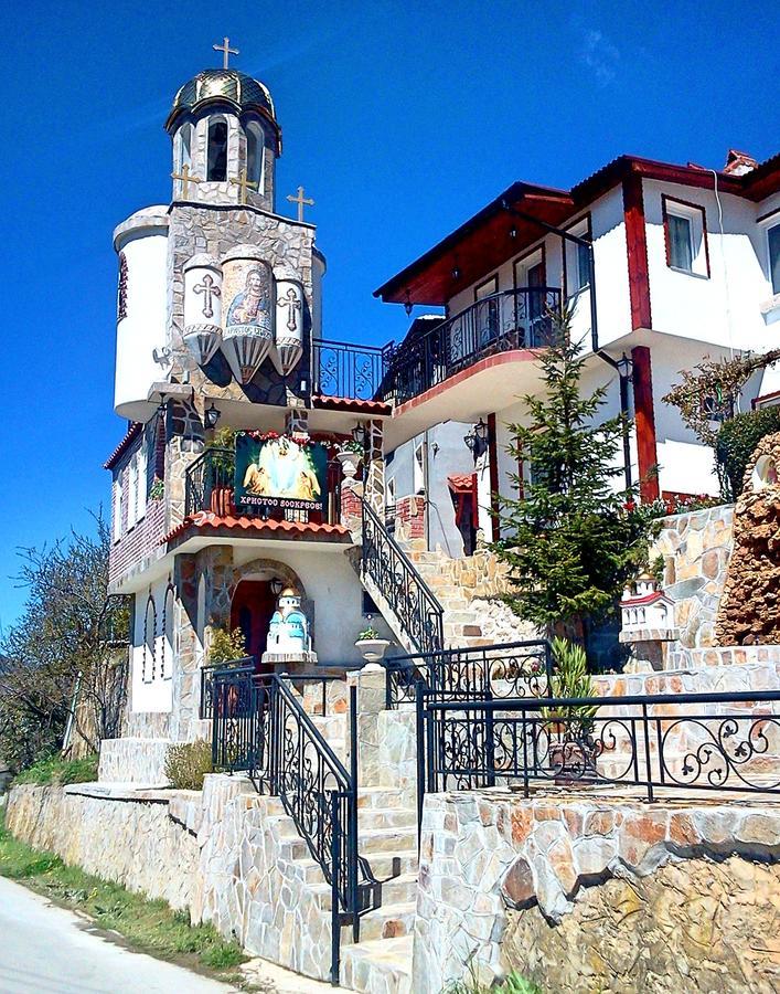 Kashtata S Paraklisa Borovo  ภายนอก รูปภาพ